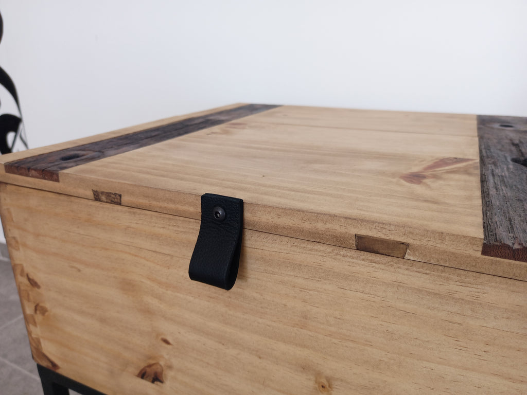 Mesa Lateral con Almacenamiento Urban Rustic