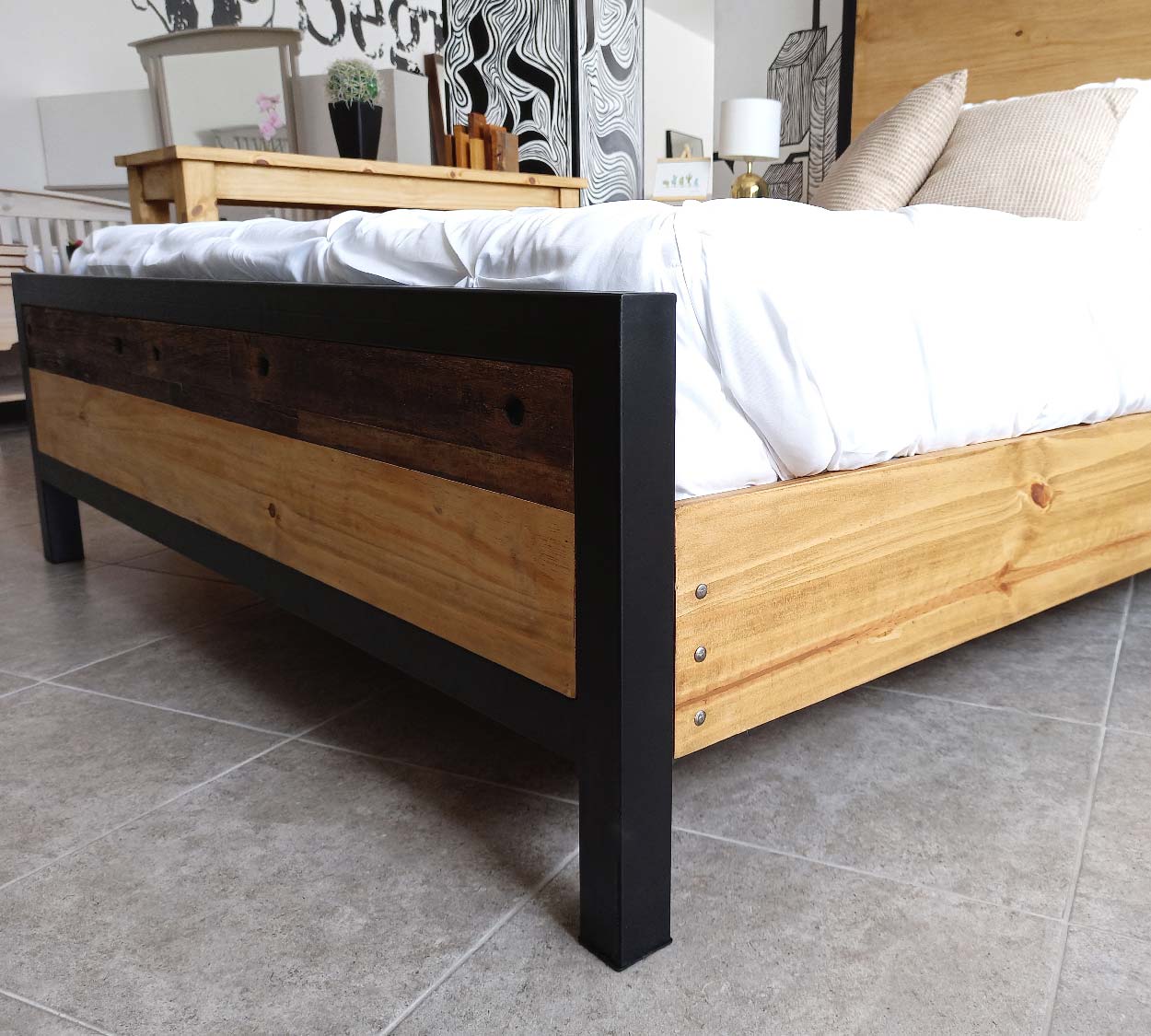 Cama Kimg Size Urban Rustic