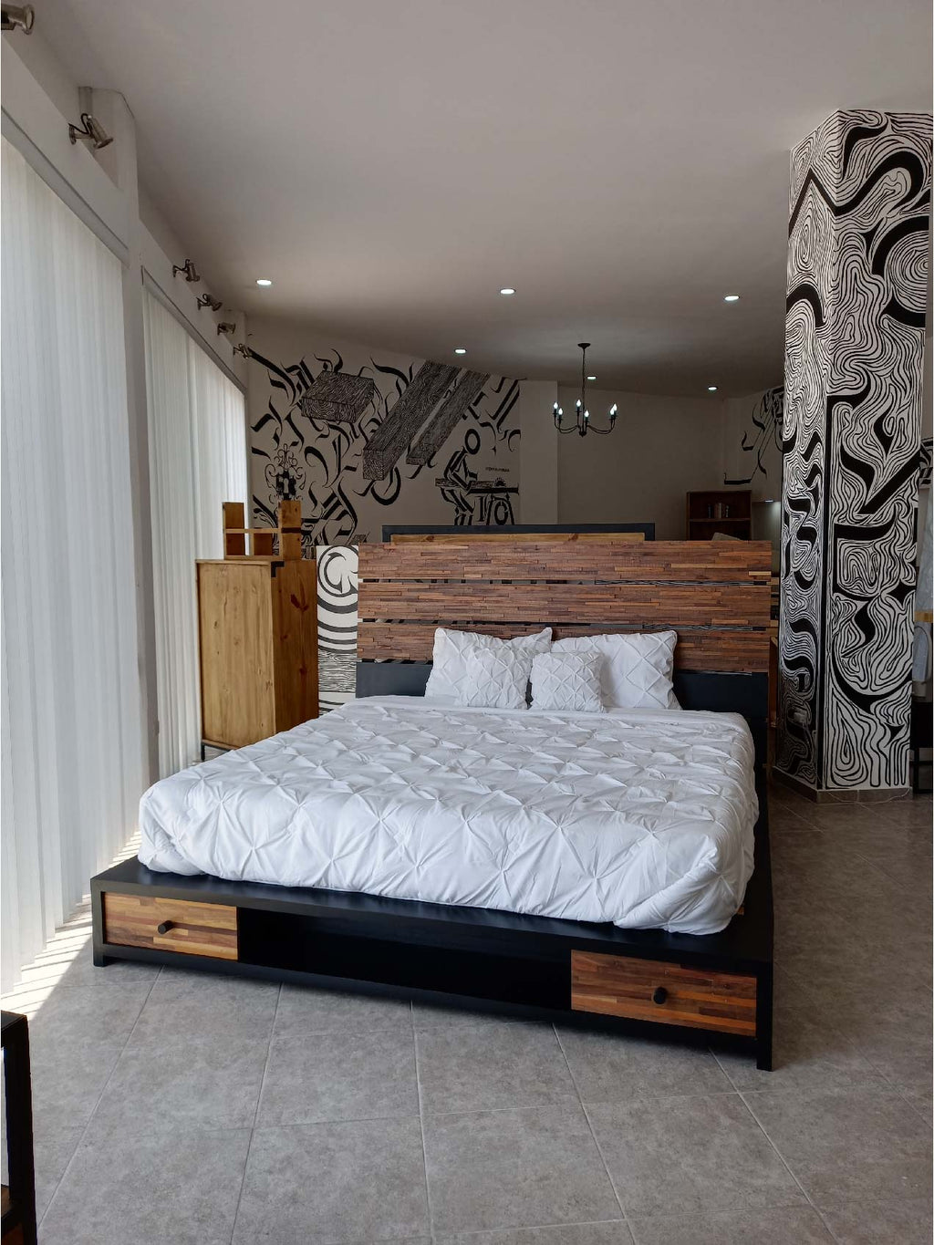 Cama Queen Size Reciclato